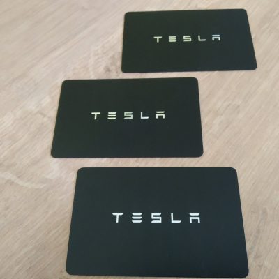 Ключ-карта на Tesla